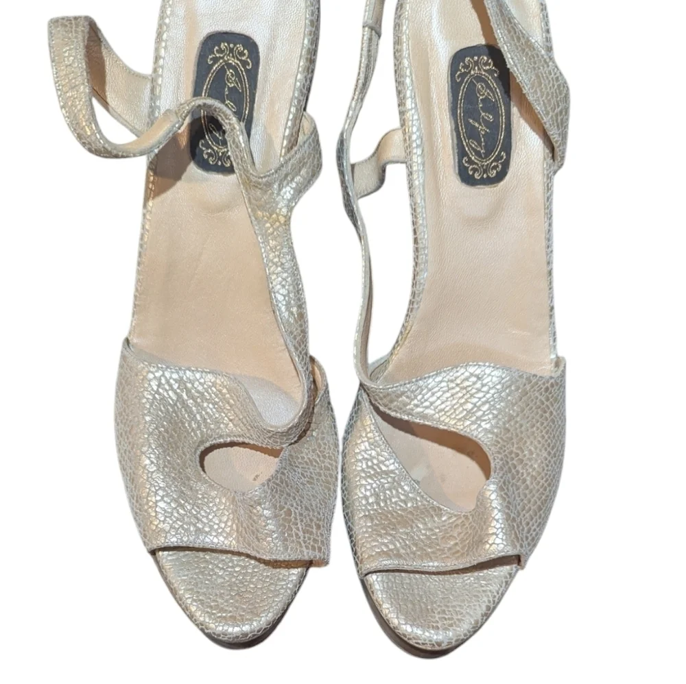 Salpy Platform Metallic Leather Sandal size 10 Made in USA
